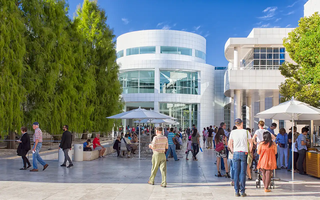 A stunning panoramic view of the Getty Center, featuring its modern architecture, lush gardens, and extensive art collection.