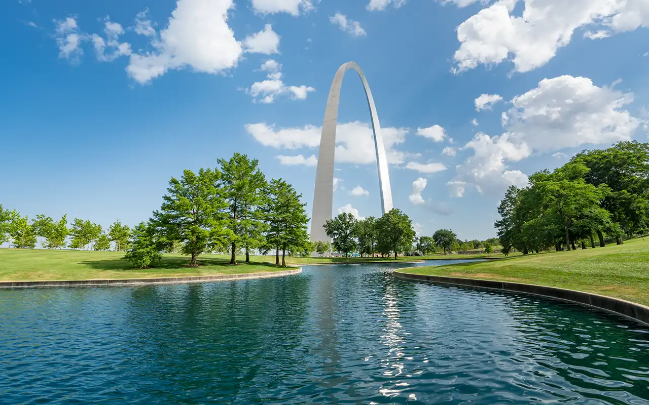 Iconic Gateway Arch National Park
