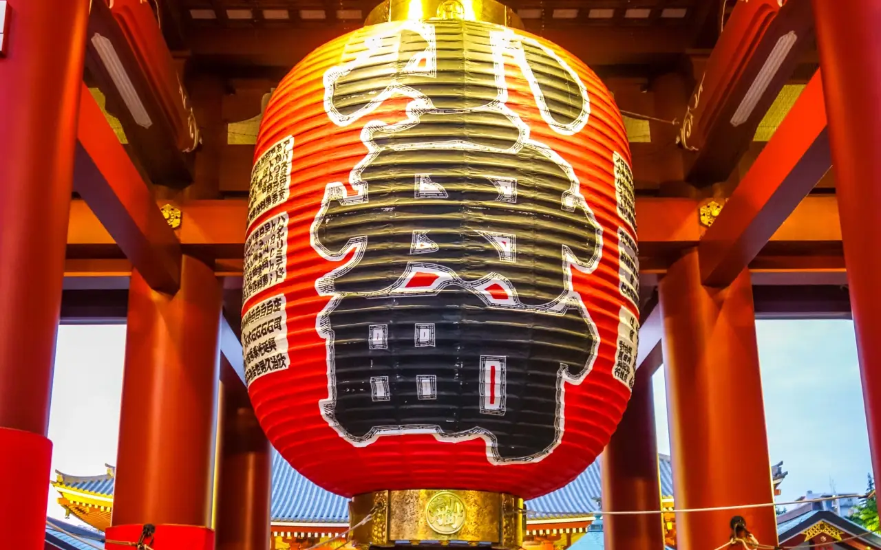 Large red lantern at the Kaminarimon Gate of Sensoji Temple in Tokyo