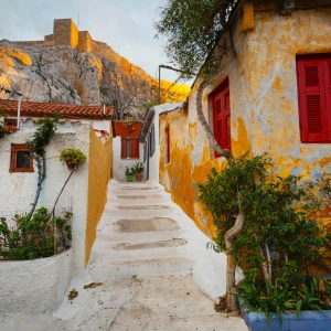 Walk Through the Anafiotika Neighborhood: A Hidden Gem in the Heart of Athens