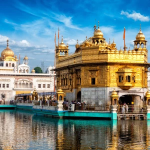 Visit the Golden Temple (Harmandir Sahib): A Sacred Sikh Site in India