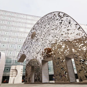 Discover the Institut du Monde Arabe: A Bridge Between Cultures in Paris