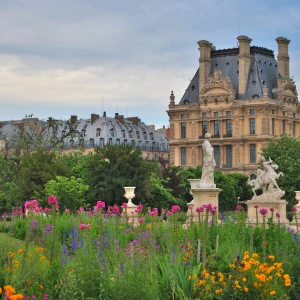 Walk the Tuileries Garden: A Historic Parisian Green Space