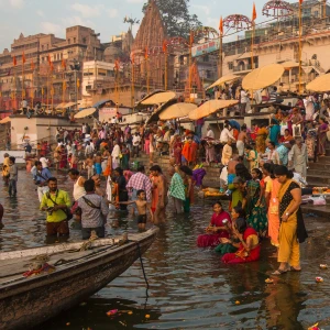 Discover the Ganges River (Varanasi): A Sacred River in Hinduism